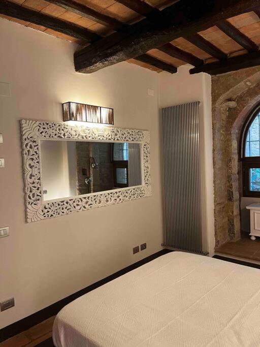Medieval Tower In Umbria With Swimming Pool Сasa de vacaciones *