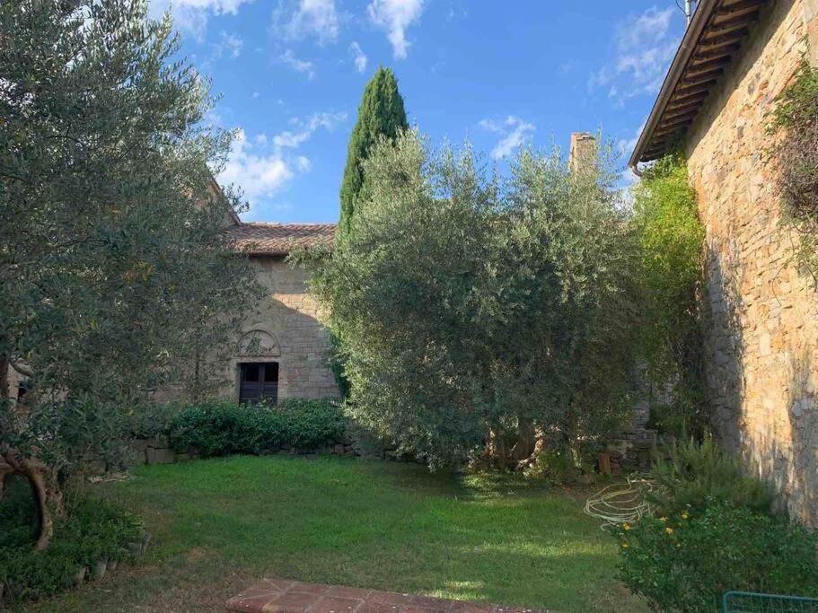 Medieval Tower In Umbria With Swimming Pool Сasa de vacaciones Montelagello