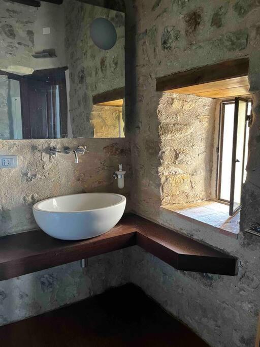 Medieval Tower In Umbria With Swimming Pool Montelagello