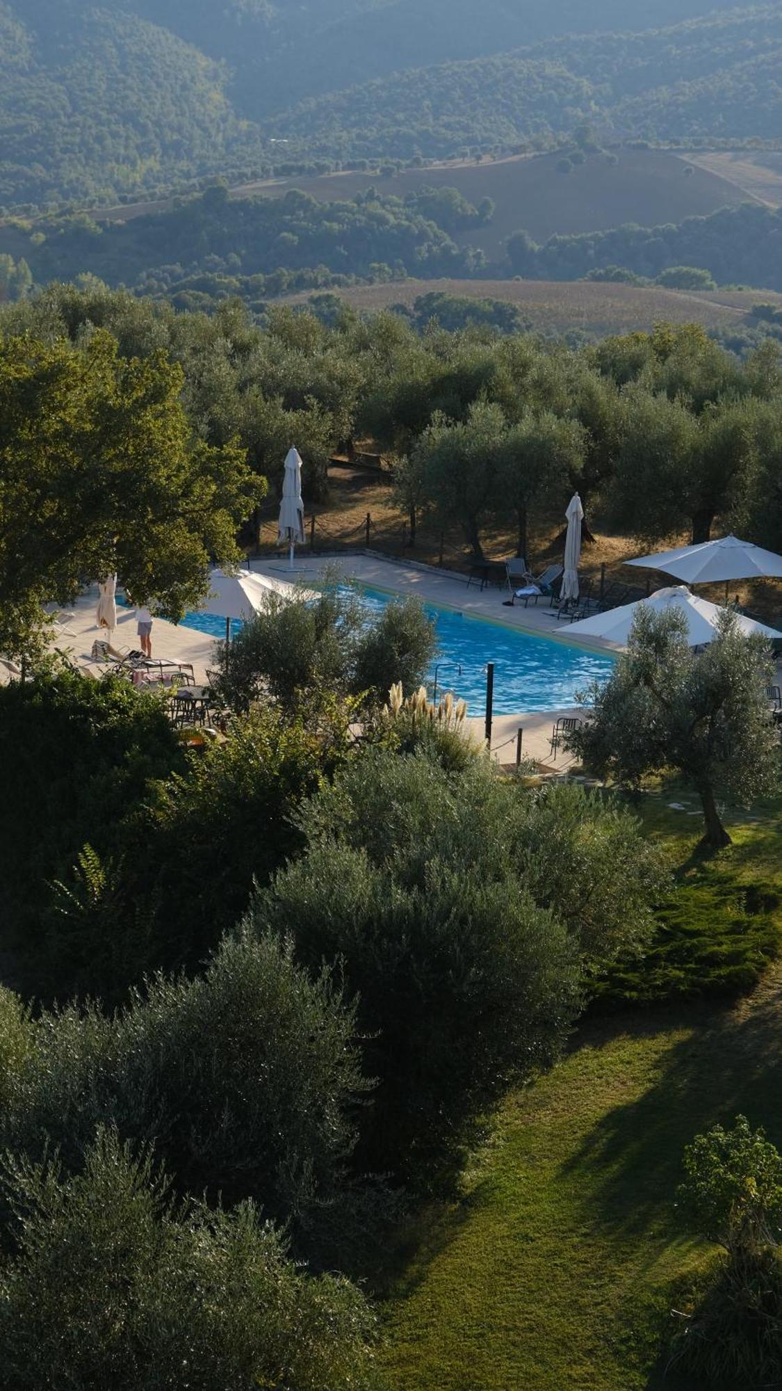 Medieval Tower In Umbria With Swimming Pool Сasa de vacaciones *
